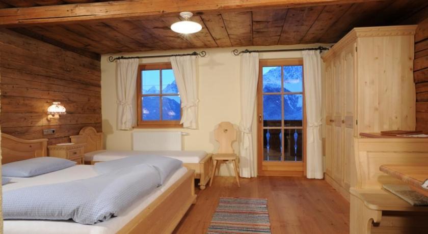 Glinzhof Mountain Natur Resort Agriturismo Innichen Zimmer foto