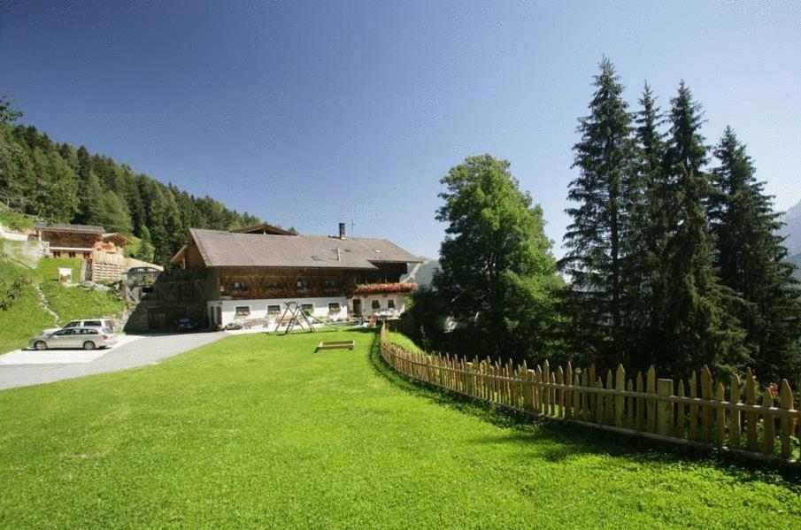 Glinzhof Mountain Natur Resort Agriturismo Innichen Exterior foto